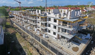 Mieszkanie na Sadowej czy dom na Bielanach? Zobacz i zdecyduj sam