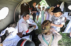 Pokazy, atrakcje i mundury