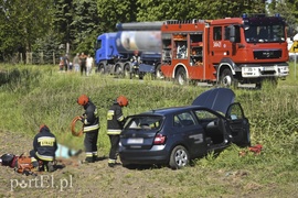Tragiczny wypadek w Komorowie Żuławskim, nie żyje kierowca skody
