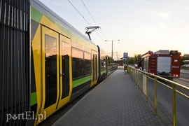 Zderzenie mercedesa z tramwajem