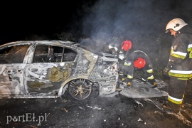 Infiniti spłonęło doszczętnie przy S22