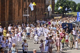 Dziś Boże Ciało, przez miasto przeszło 10 procesji