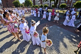 Dziś Boże Ciało, przez miasto przeszło 10 procesji