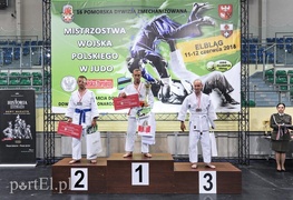 Żołnierze na tatami