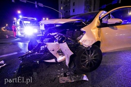 Zderzenie toyoty z alfą romeo na ul. płk. Dąbka