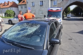 Rowerzysta wjechał wprost pod audi