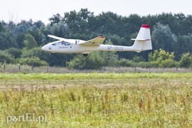 Atrakcje na ziemi i w powietrzu, czyli festyn na lotnisku