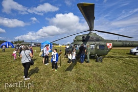 Atrakcje na ziemi i w powietrzu, czyli festyn na lotnisku