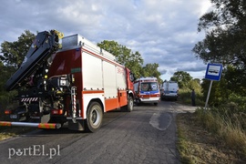 Wjechała do rowu, trzy osoby trafiły do szpitala