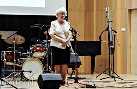 Z wiatrem po nagrodę imienia doktor Oli