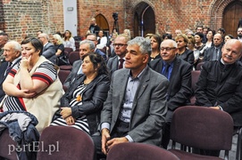 Mniej polityki, więcej współpracy