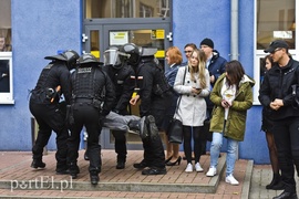 Bezpieczeństwo po obu stronach muru