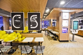 Nowy, większy, lepszy. McDonald\