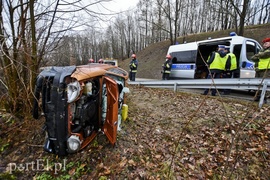 Fiat na boku, kierowca zasłabł