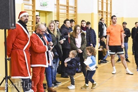 W Tolkmicku grają w futsal i pomagają