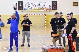 W Tolkmicku grają w futsal i pomagają