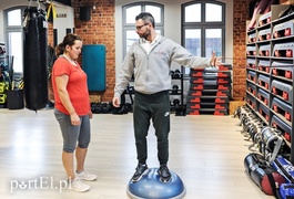 Ćwiczenia i zabiegi pomogą jej w walce z bólem