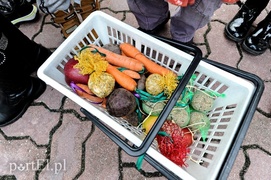 Tu ozdobą są ziarna i marchewki