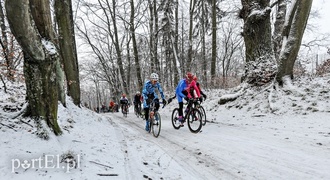 Kolarskie zmagania w błocie i śniegu