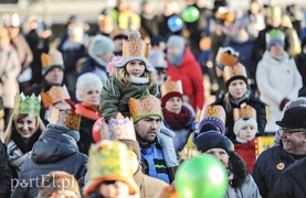 Trzej królowie jadą, złoto, mirrę kładą