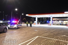 Bomba na stacji paliw, na szczęście to tylko głupi \"żart\"