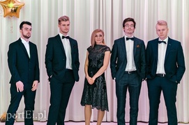 Studniówka ZSG: Przed zabawą chwila ciszy