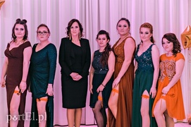 Studniówka ZSG: Przed zabawą chwila ciszy