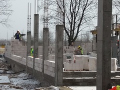 Trwa budowa Centrum Dydaktyki i Symulacji Medycznej w EUH-E