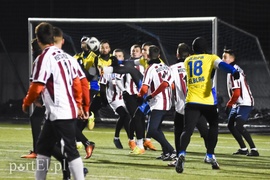 Oskar Rynkowski kruszy zasieki