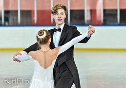 Piruety i skoki na lodowisku