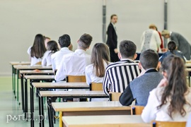 Egzamin w cieniu strajku