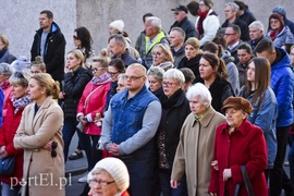 Nieśli krzyż przez miasto