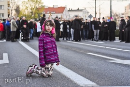 Nieśli krzyż przez miasto