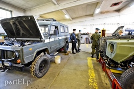 Stawiają na koła i gąsienice