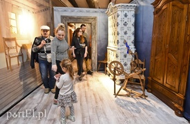 Wieczorne gry, pokazy i wystawy