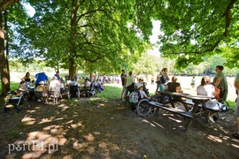 Rzucali podkową, grali w bule