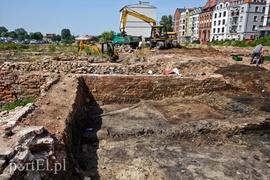 Na Bednarskiej szukają skarbów