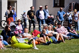 Wystrzałowy dziedziniec