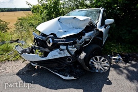 Czołówka na wąskiej drodze