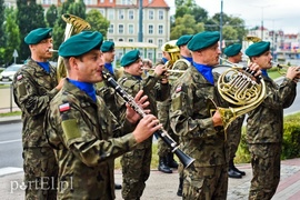 Tu mówi Polska. Tu mówi Warszawa