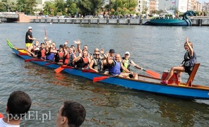 Smocze łodzie rządziły na rzece