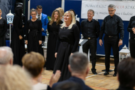 Dziś ta szkoła połączyła pokolenia