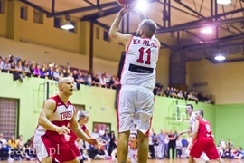 Połączyła ich koszykówka