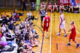 Połączyła ich koszykówka