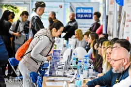 Jedni szukają pracy, drudzy pracowników