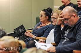 Podręcznik literatury elbląskiej  (recenzja) 