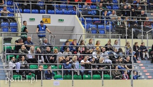 Start nieznacznie lepszy od Ruchu