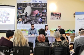 Seniorzy wyszli z ... szuflady