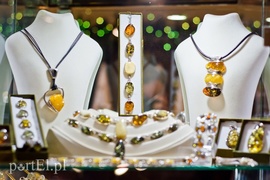 Biżuteria i waluta. 25 lat razem