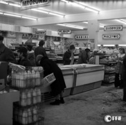 Elbląski handel w czasach PRL na zdjęciach Czesława Misiuka